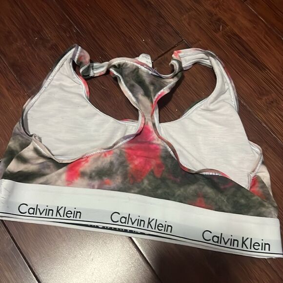 Calvin Klein Tie Dye Sports Bra - Size Medium - Great Condition - Picture 2 of 3